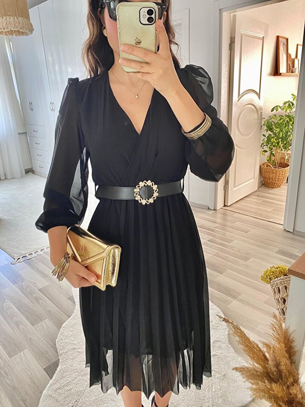 Siyah Kadın şifon Kumaş Astalı Kloş Kesim Kruvaze Yaka Midi Boy Elbise-1