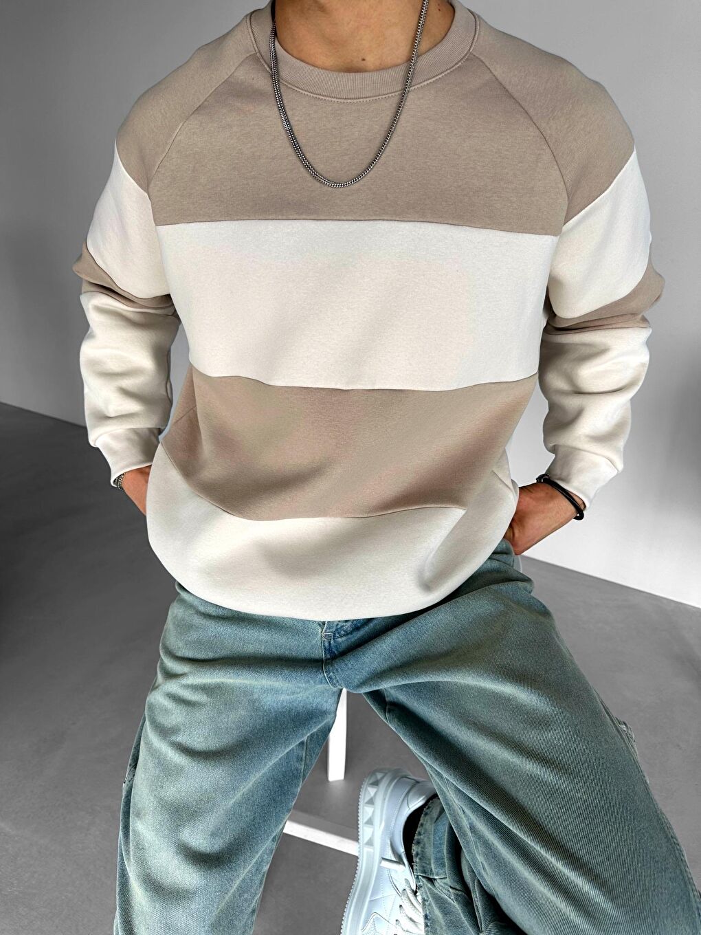 Erkek Oversize Çizgili Sweatshirt Bej