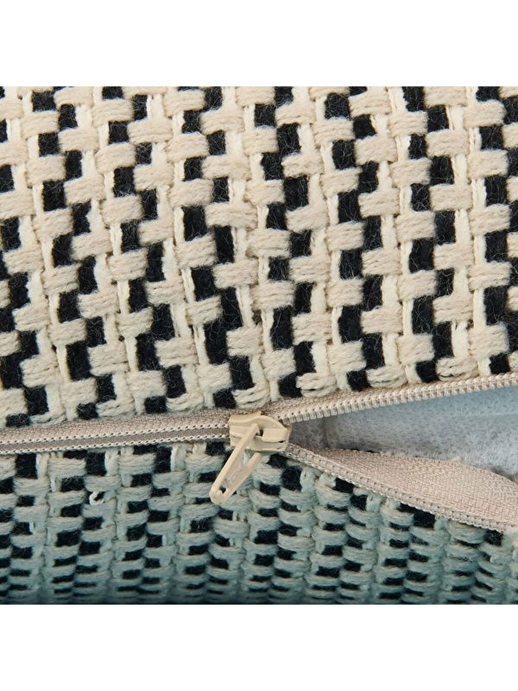 Soft Shiny Kırlent - Bej / Siyah - 30x50 cm-2