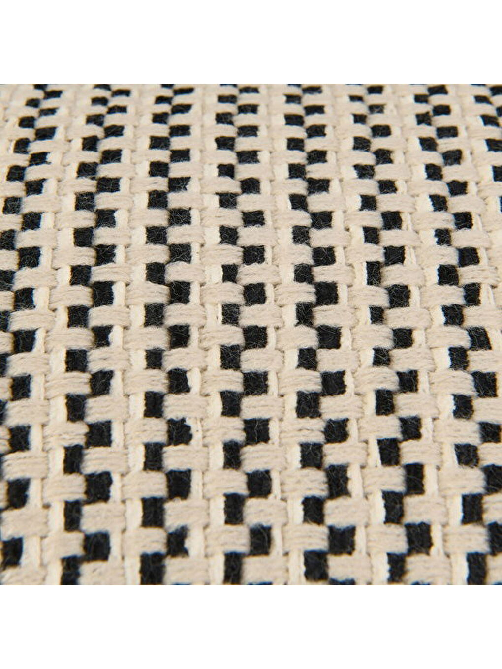 Soft Shiny Kırlent - Bej / Siyah - 30x50 cm-4