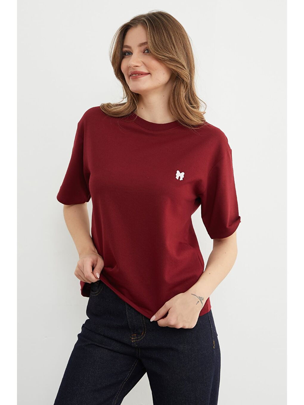 Bordo Basic Fiyonk Nakışlı Bisiklet Yaka Tişört-2