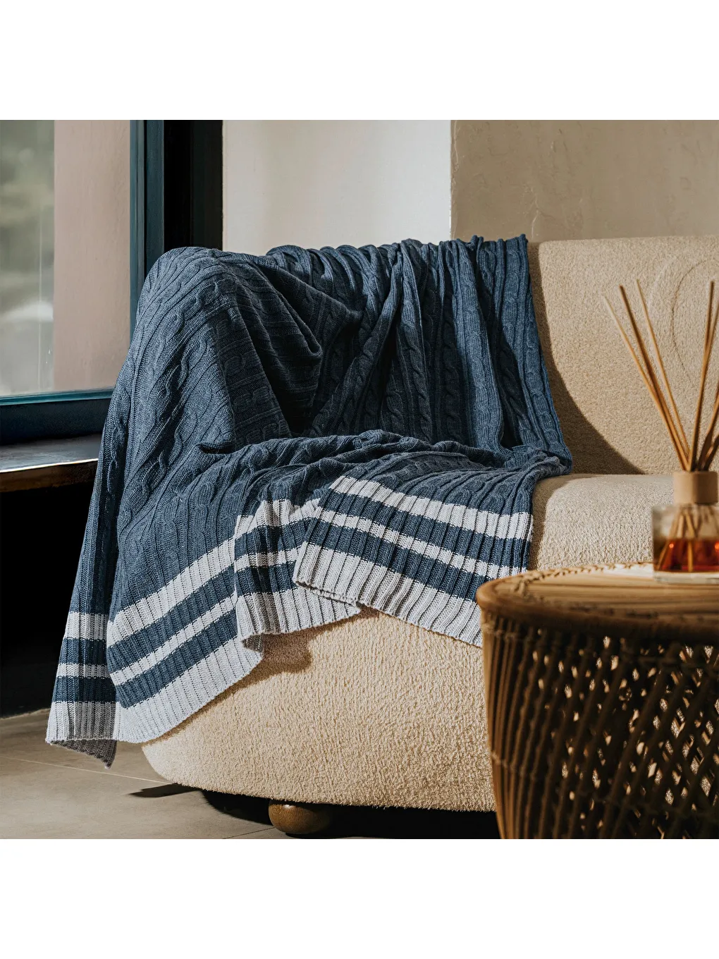 Triko Örgü TV Battaniyesi - Koltuk Şalı Lacivert 140x190 Cm