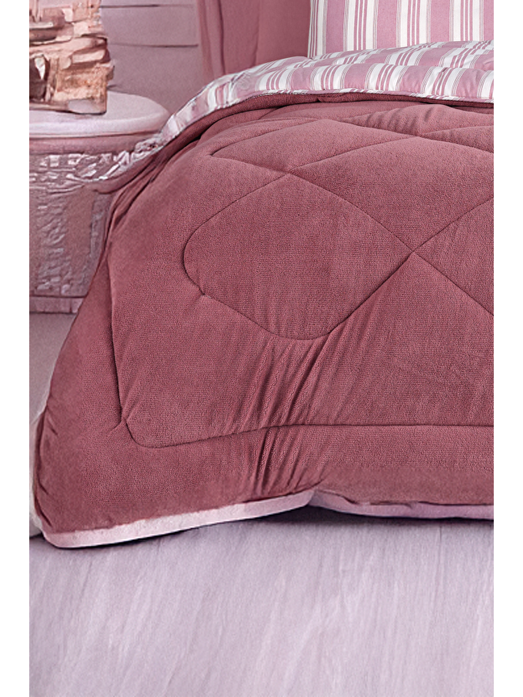 Comfort Set Yeni Nesil Wellsoft Yorganlı 3 Parça Çift Kişilik Soft Line Bordo-1