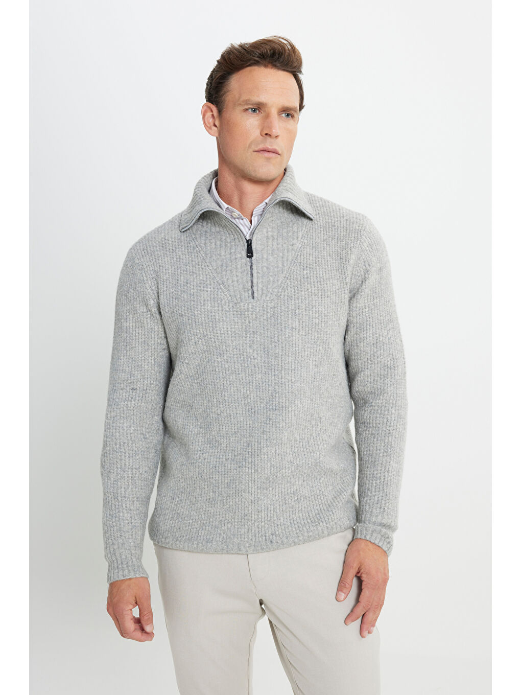 Erkek Gri Melanj Standart Fit Normal Kesim Bato Yaka Desenli Triko Kazak