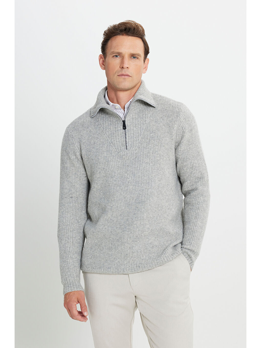 Erkek Gri Melanj Standart Fit Normal Kesim Bato Yaka Desenli Triko Kazak-2