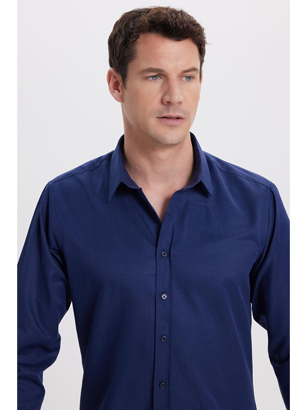 Modern Slim Fit Uzun Kollu Pamuklu Kolay Ütü Armürlü Lacivert Erkek Gömlek-1