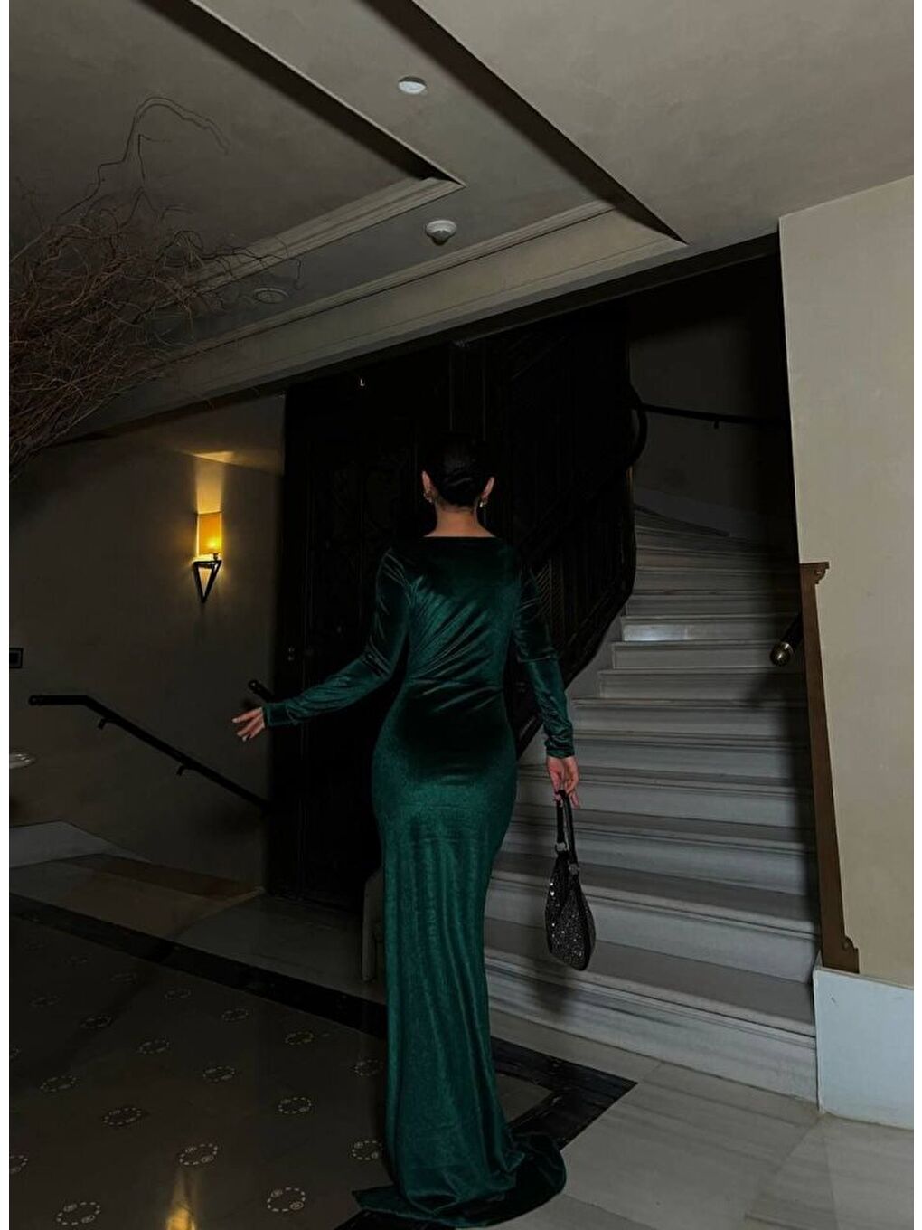 Yeşil Kadın Kadife Kumaş Kalp Yaka Yırtmaç Detaylı Maxi Boy Elbise-3