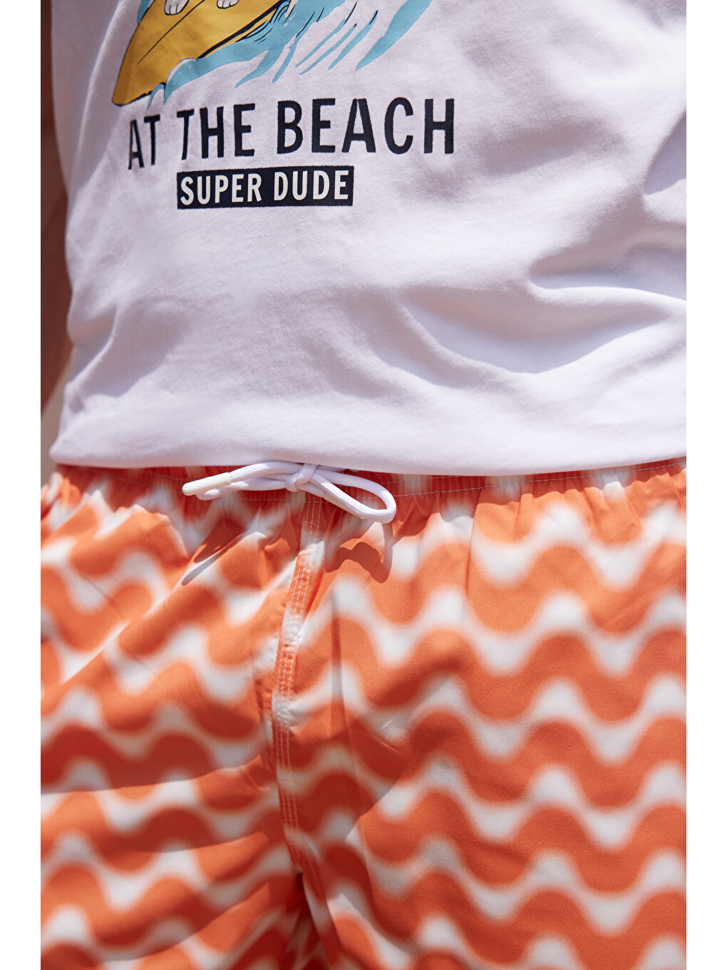 Erkek Beyaz-Turuncu Standart Fit Normal Kesim Desenli Şort Mayo-3