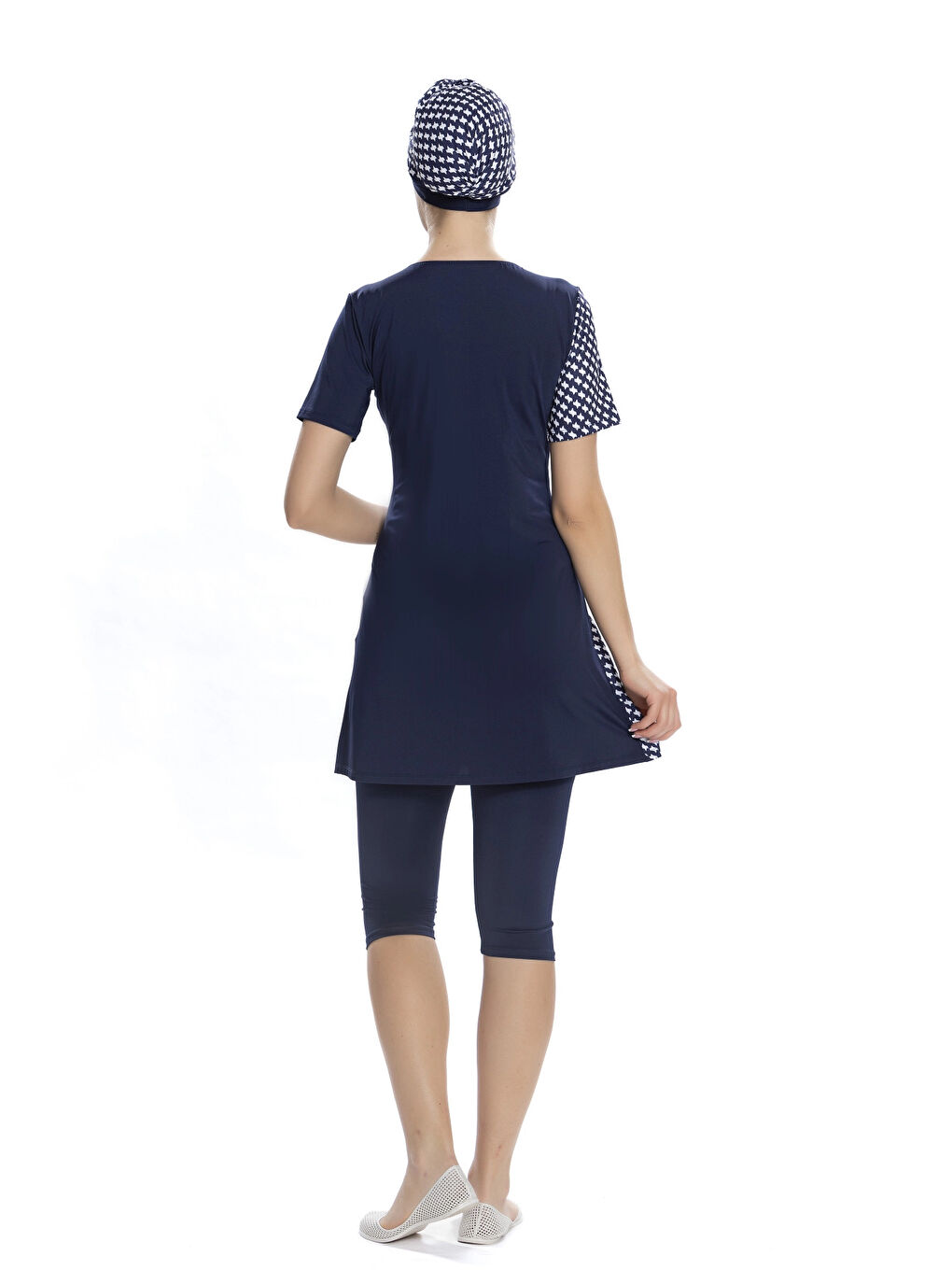 Kadın Lacivert Yarım Kol Kazayağı Desenli Yarı Kapalı Taytlı Mayo HZL25S-204/02-1