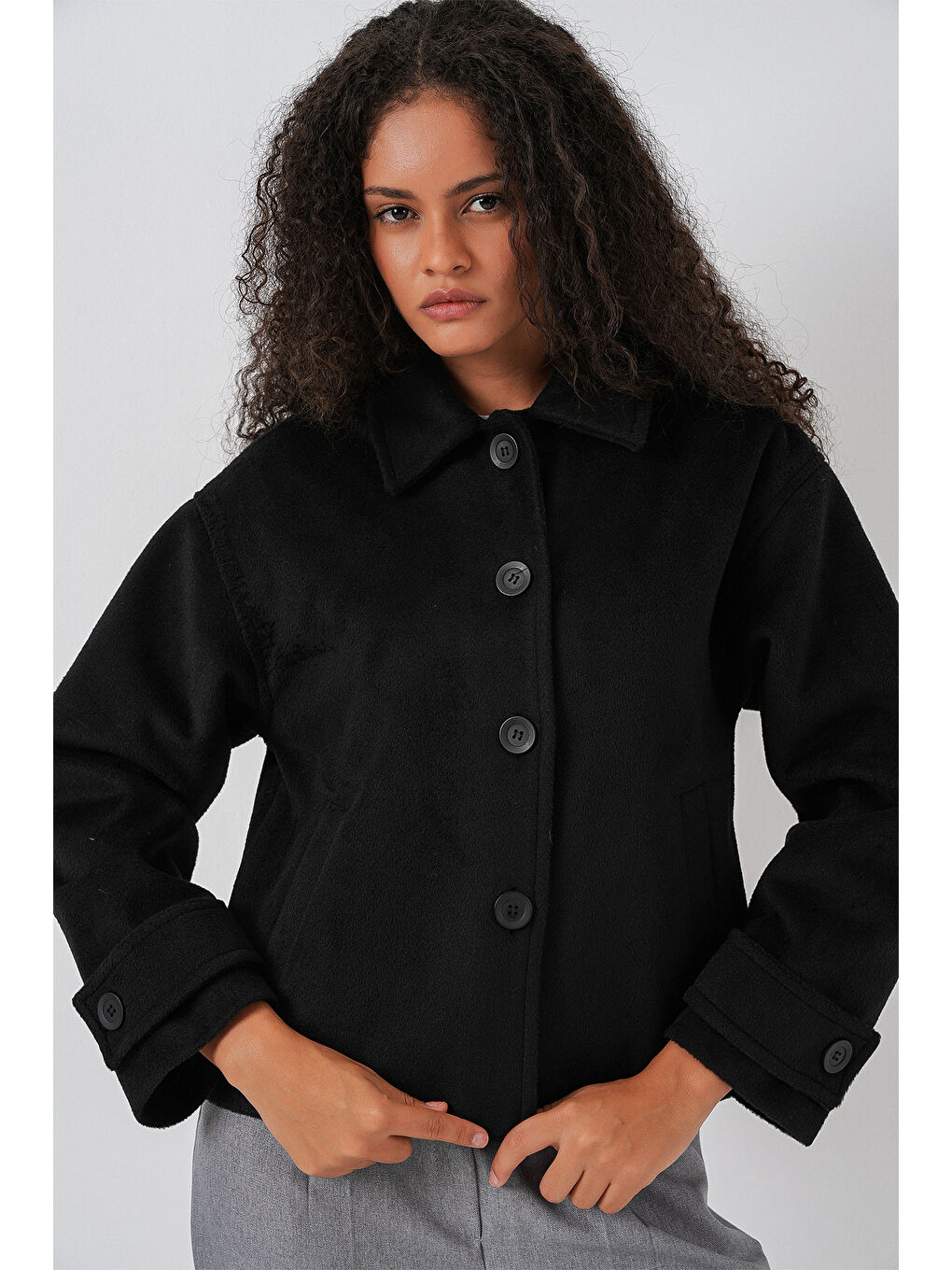 Kadın Cepli Kruvaze Uzun Kollu Kısa Kaşe Ceket 0724 - Siyah