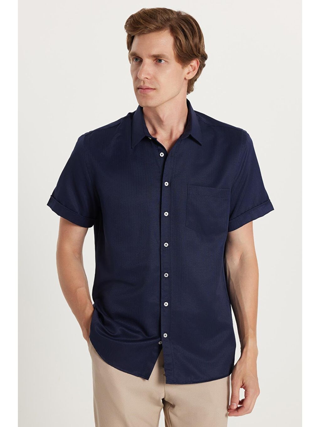 Erkek Regular Fit Klasik Kesim Kısa Kollu Pamuklu Tek Cepli Armürlü Lacivert Gömlek-3