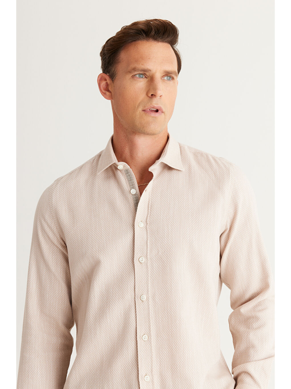 Erkek Bej Slim Fit Dar Kesim Klasik Yaka %100 Pamuk Armürlü Gömlek-2