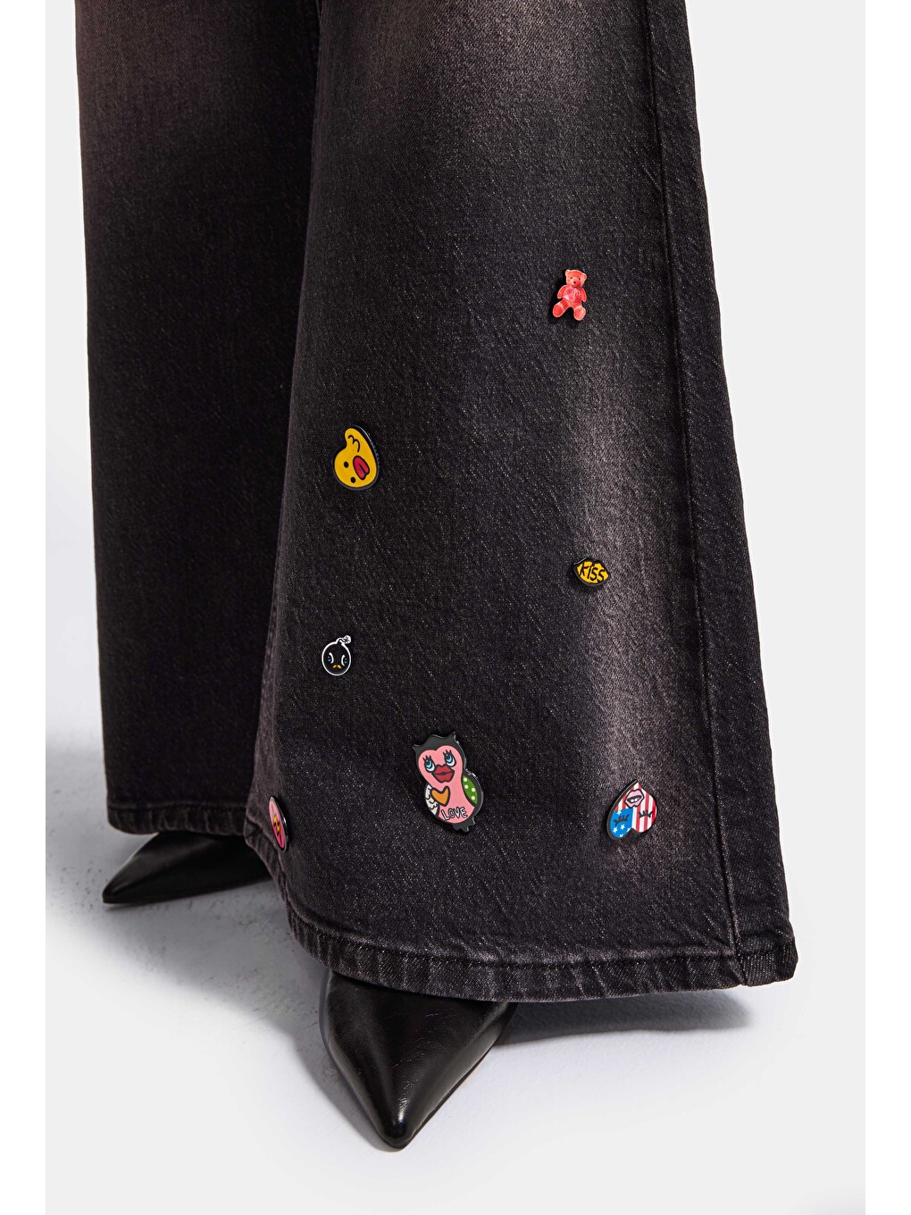 Mavi Kadın Koyu Jean 2w6-195 Flare Fit Emoji Icon Detaylı Tasarım Esnek Kumaş Denim Jean-1