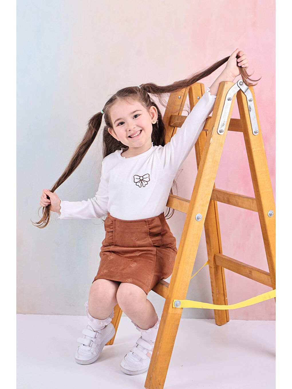 Kahverengi Fiyonk Nakışlı Kız Çocuk Etekli Takım 50652-2