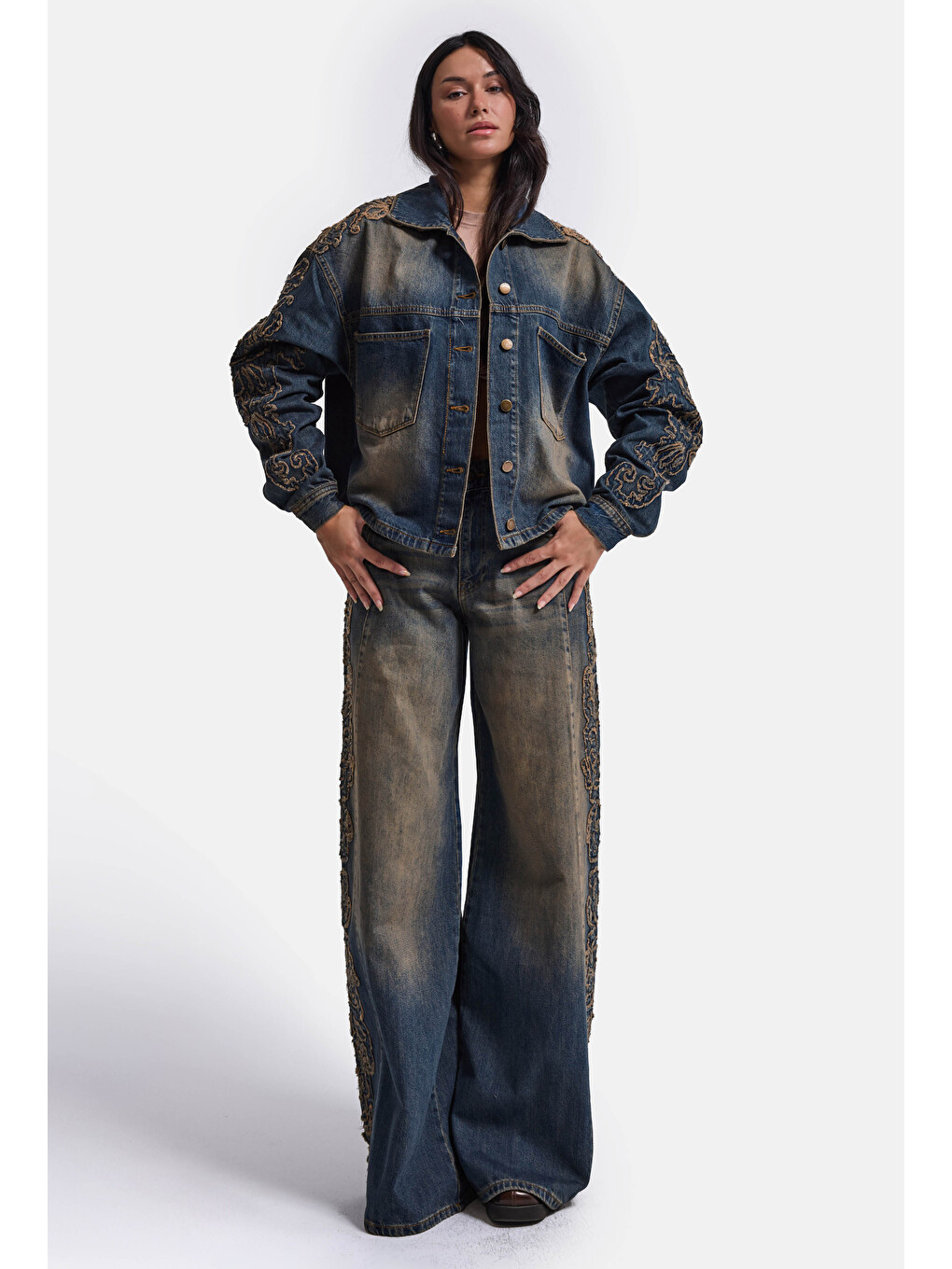 Mavi Kadın Koyu Jean 4w6-32 Oversize Nakış Detaylı Tasarım Denim Ceket-6