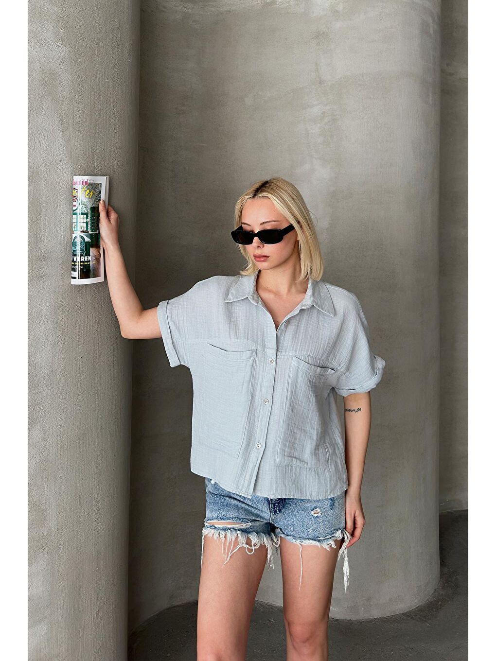 Gri Kısa Kol Çift Cepli Oversize Gömlek-3