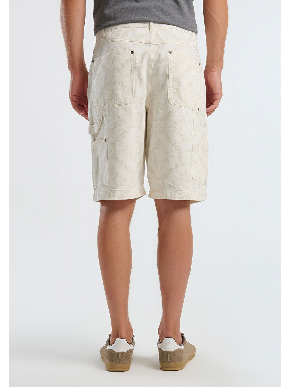 Erkek Beyaz %100 Pamuk Desenli Regular Fit Bermuda Şort-1