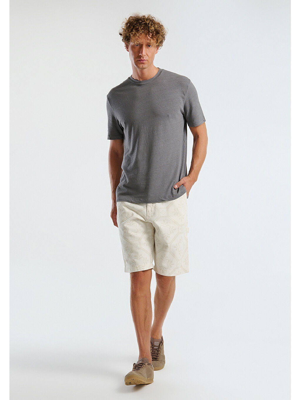 Erkek Beyaz %100 Pamuk Desenli Regular Fit Bermuda Şort-2