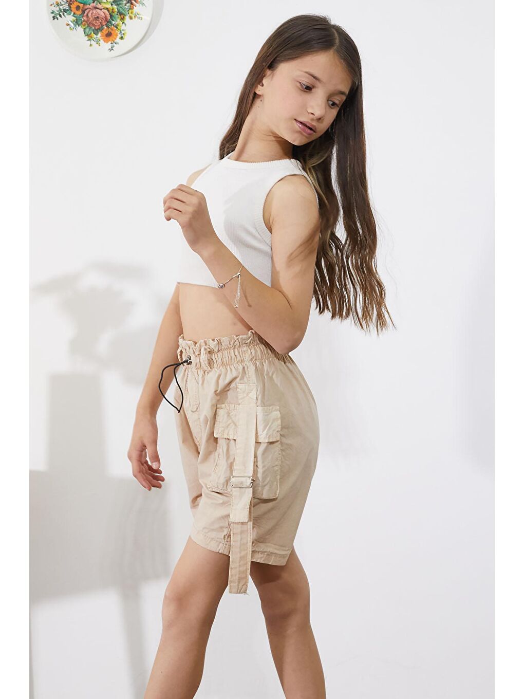 Bej Kargo Cepli Beli Lastikli Kız Paraşüt Şort 18858-3