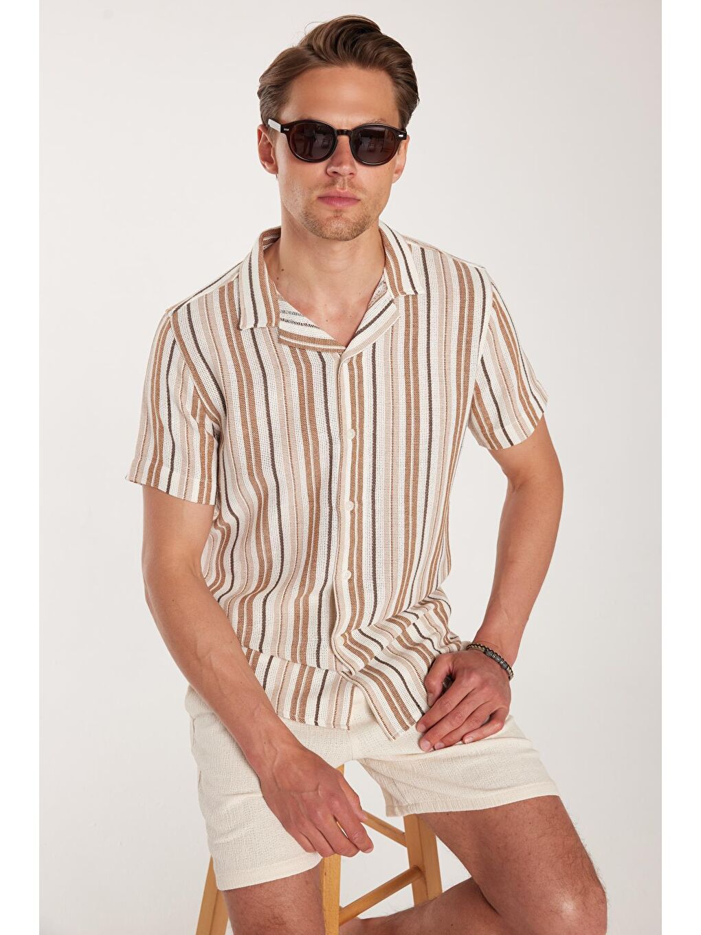 Karışık Erkek Slim Fit Dar Kesim Pamuklu Rahat Kullanım Çizgili Kısa Kollu Apaş Yaka Gömlek