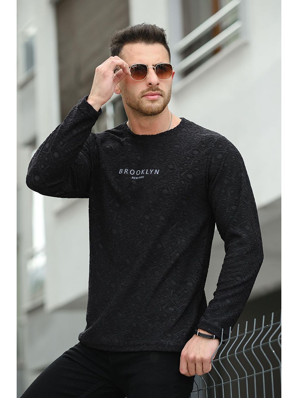 Siyah Lyn Baskılı Havlu Desen Slim Fit Elastanlı Sıfır Yaka Erkek Sweatshirt-2