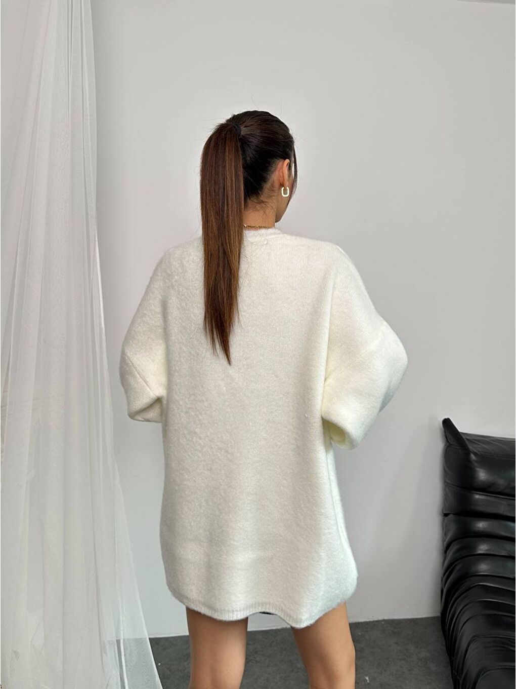 Beyaz Şardonlu Sakallı Triko Hırka-2