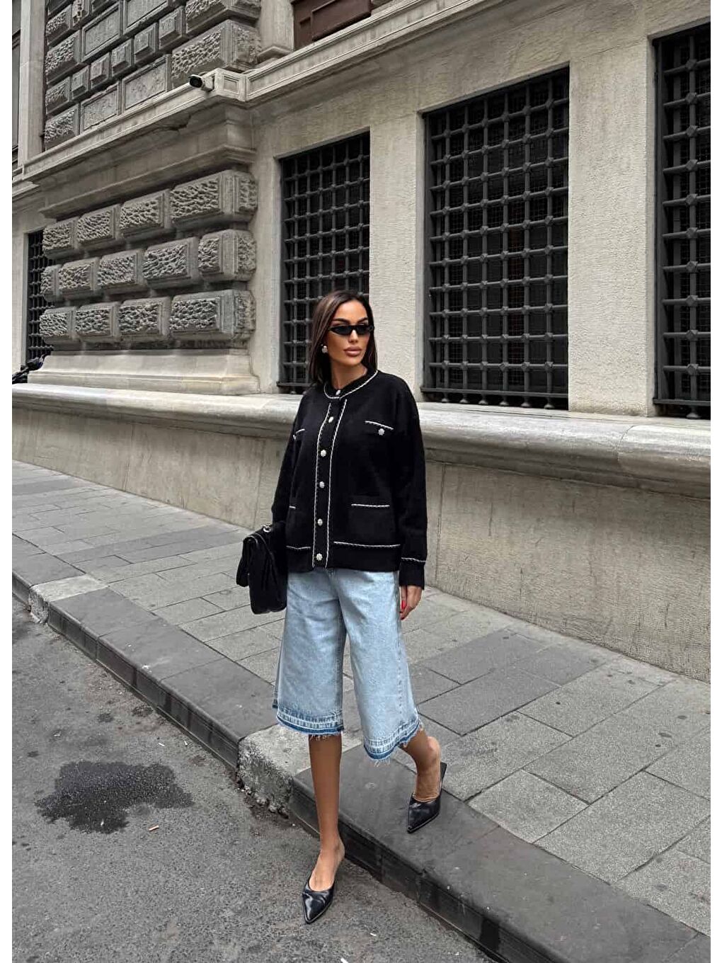 Siyah Düğme Ve Biye Detaylı Çift Cepli Triko Bluz Hırka