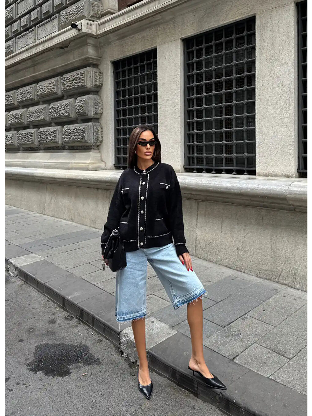 Siyah Düğme Ve Biye Detaylı Çift Cepli Triko Bluz Hırka-4