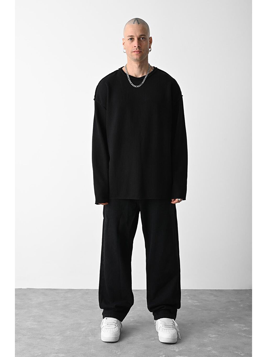 Siyah Dikiş Detaylı Oversize Triko Kazak