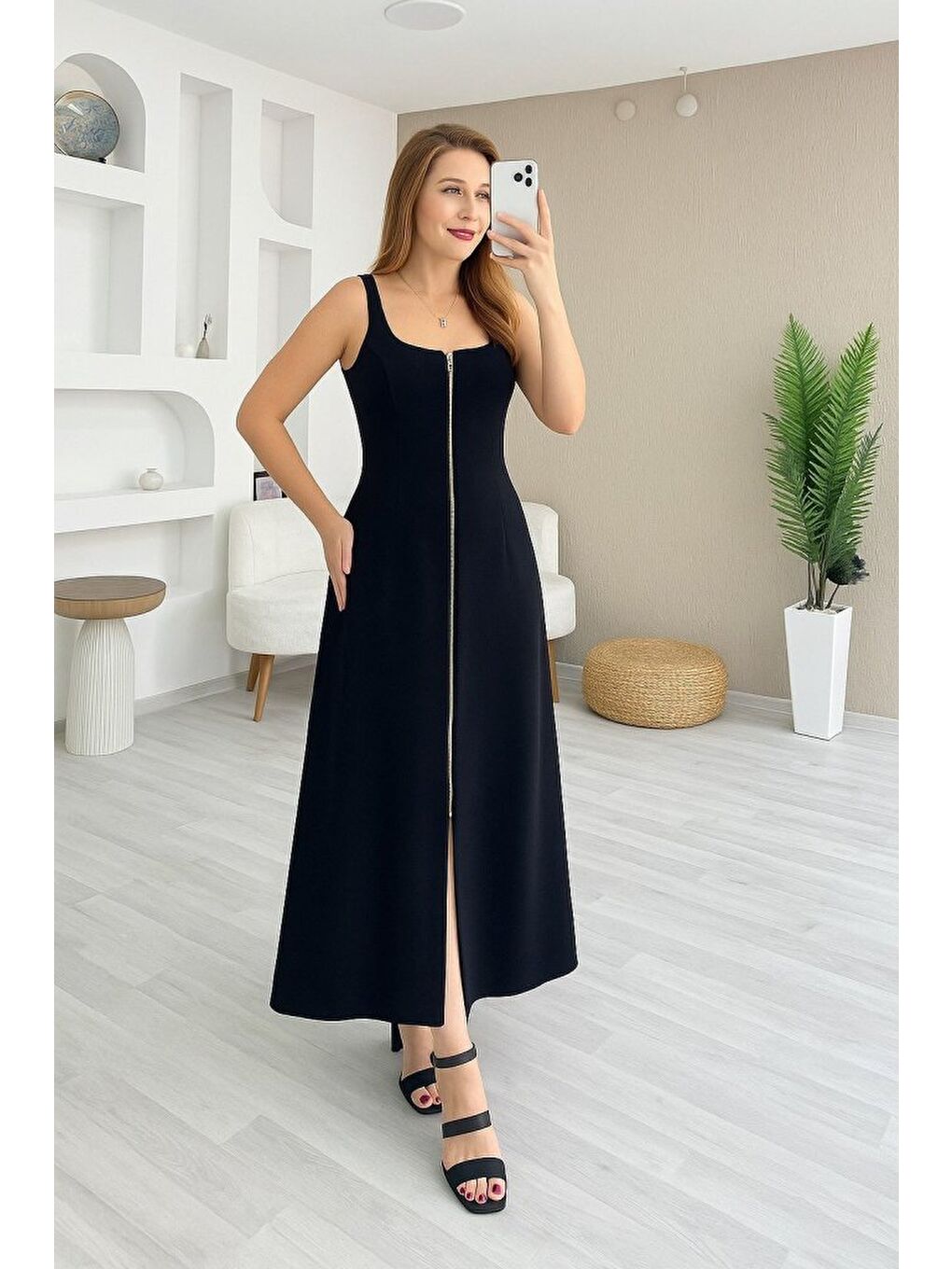 Siyah Kadın Askılı Kare Yaka önden Fermuarlı Geniş Kesim Janjan Krep Elbise-1