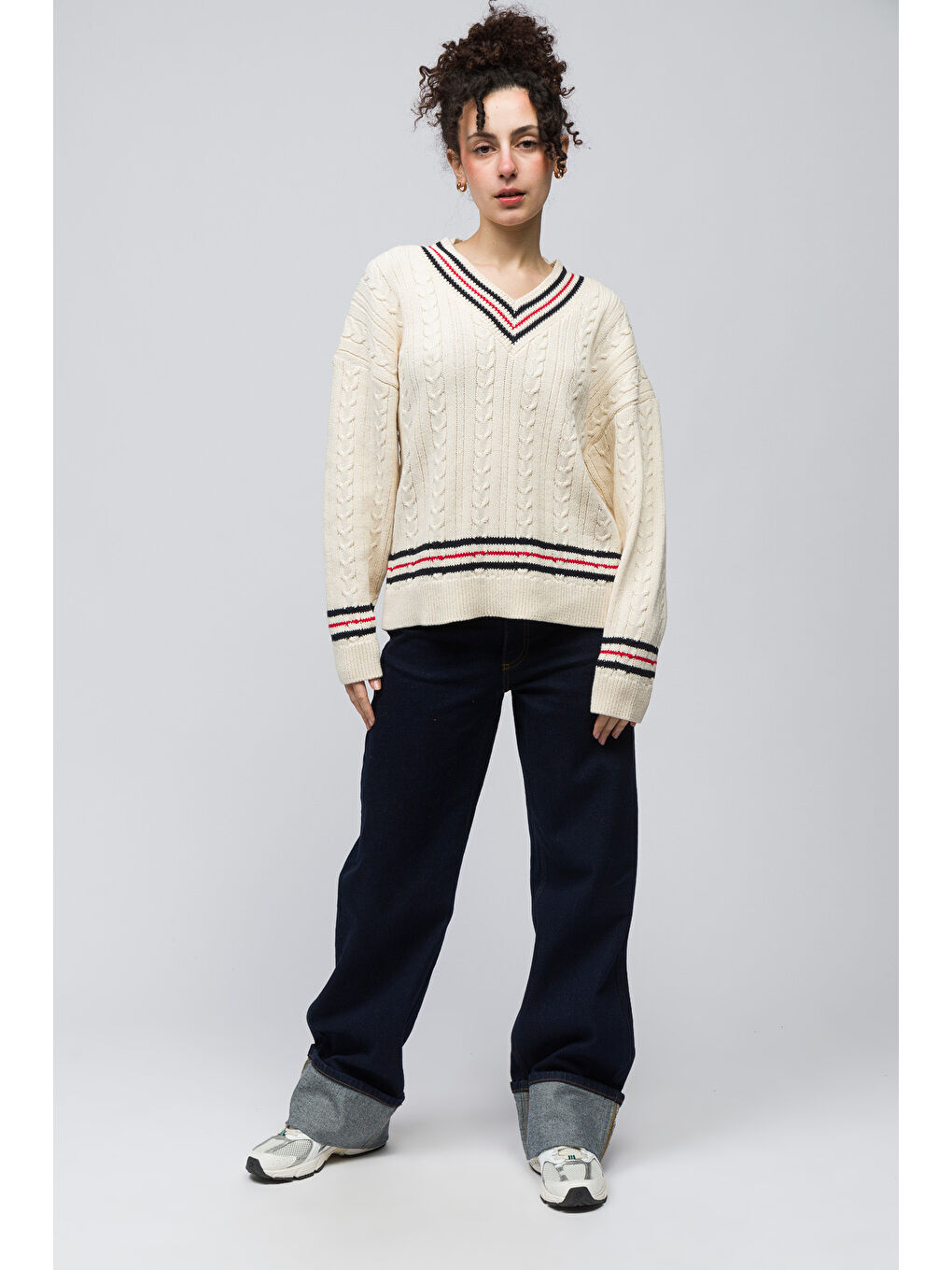 Stokholm   V Yaka Uzun Kollu ve Çizgi Detaylı Kazak   Ekru Renk-1