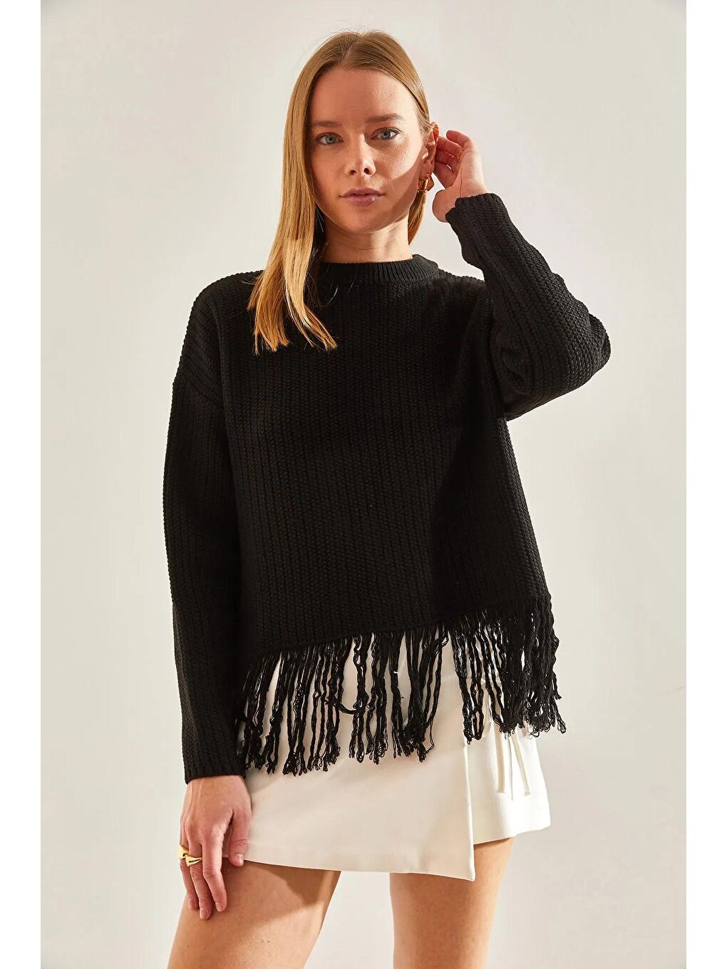 Siyah Kadın Etek Ucu Püsküllü Triko Kazak-3