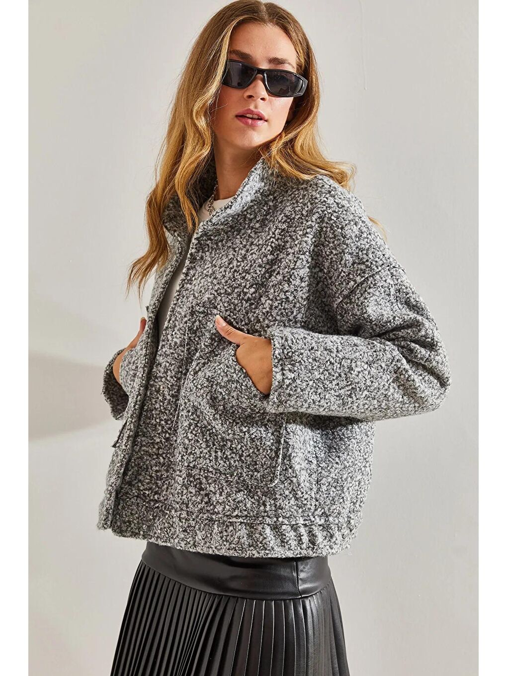 Gri Kadın Yün Büklet Kaşe Salaş Cepli Ceket-1