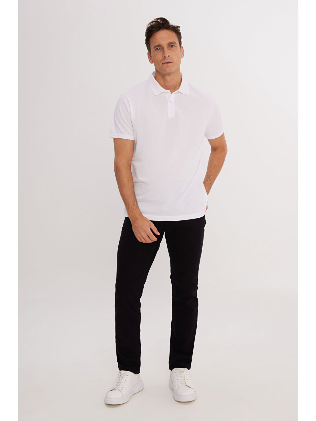 Erkek Beyaz Pamuklu Slim Fit Dar Kesim Polo Yaka Tişört-1