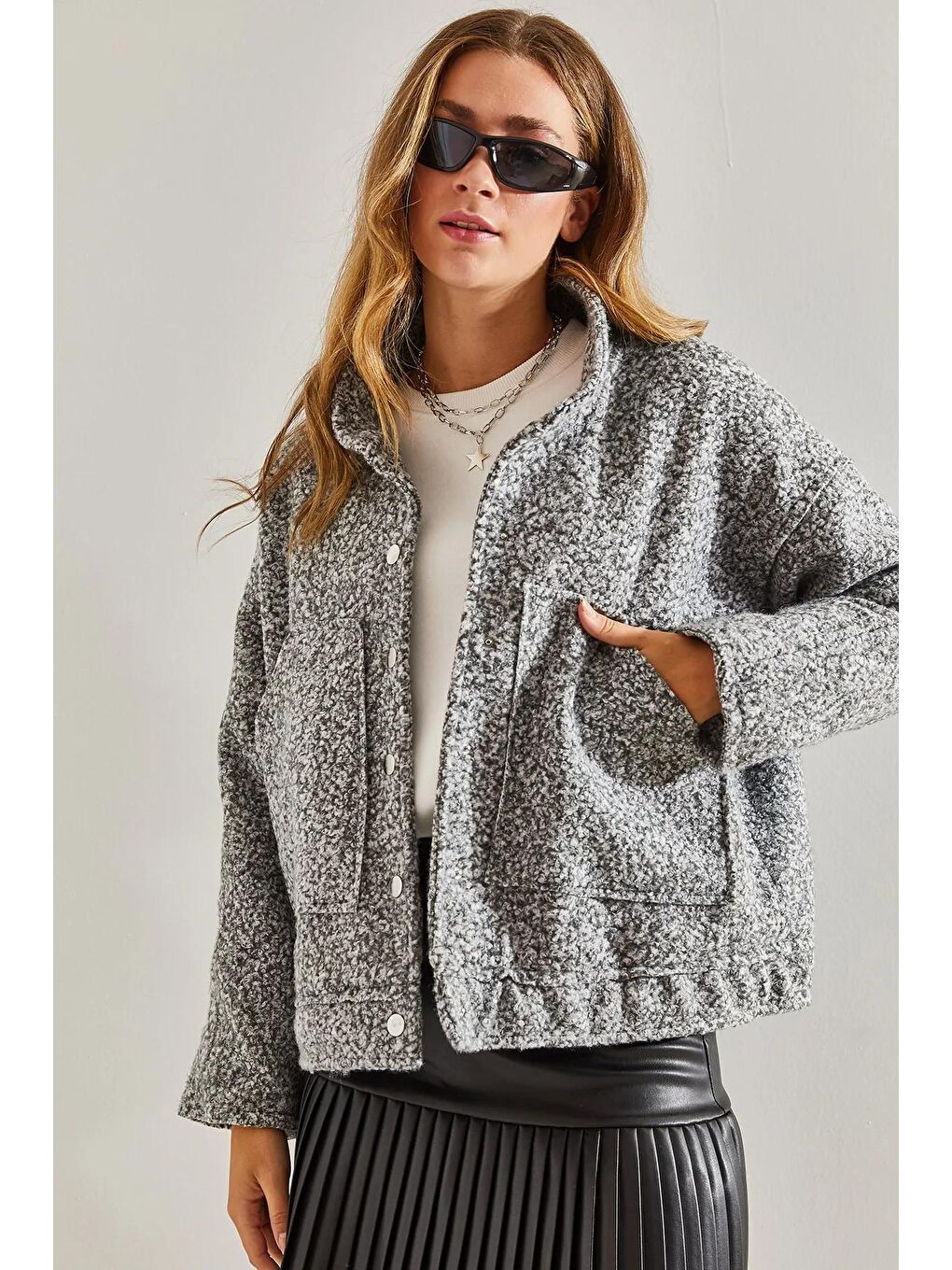 Gri Kadın Yün Büklet Kaşe Salaş Cepli Ceket-4