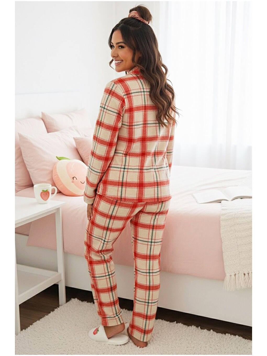 Kırmızı Nakışlı Büyük Beden Düğmeli Örme Kışlık Polar Pijama Takım 7957-2