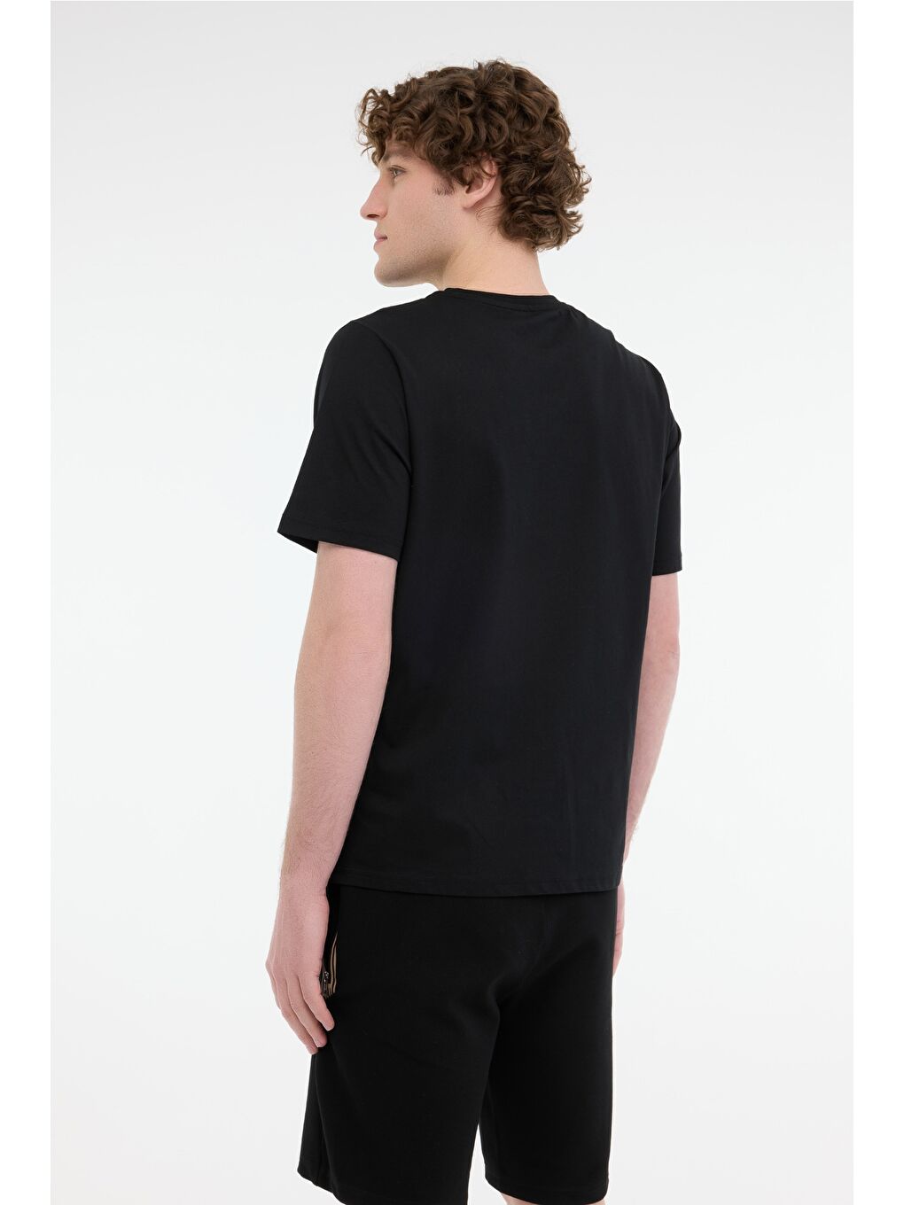 ML MESUS 11URBNG2022 5FX Siyah Erkek Kısa Kol T-Shirt-1