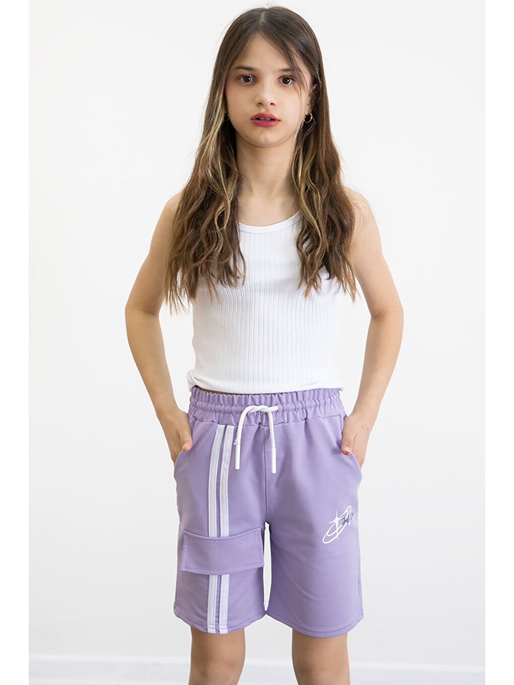 Lila Beli Lastikli Şerit Detaylı Kız Çocuk Şort 20755-1