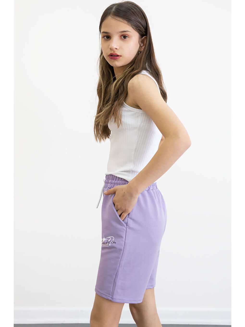 Lila Beli Lastikli Şerit Detaylı Kız Çocuk Şort 20755-2