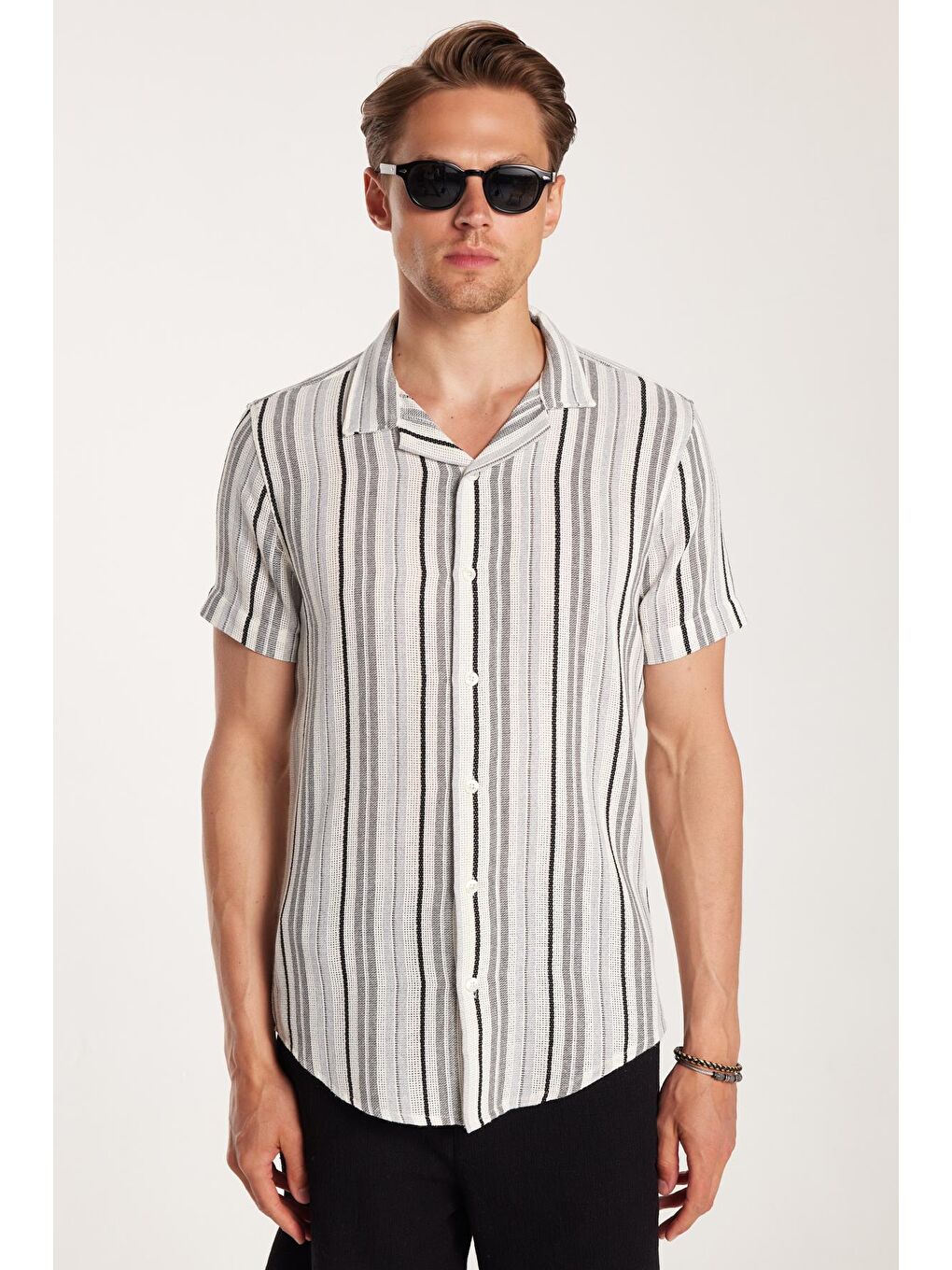 Karışık Erkek Slim Fit Dar Kesim Pamuklu Rahat Kullanım Çizgili Kısa Kollu Apaş Yaka Gömlek-3