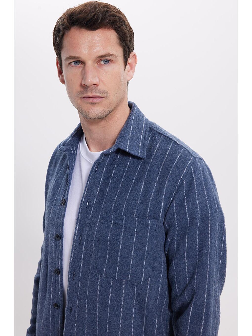 Karışık Erkek Regular Fit Klasik Kesim Çizgili Çift Cep Kapaklı Oduncu Gömlek