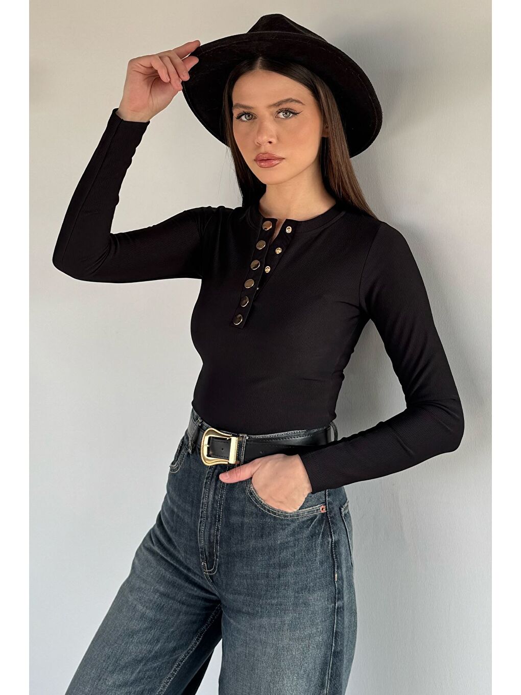 Siyah Kadın Gold Çıtçıtlı Kendinden Çizgi Desenli Bluz-1