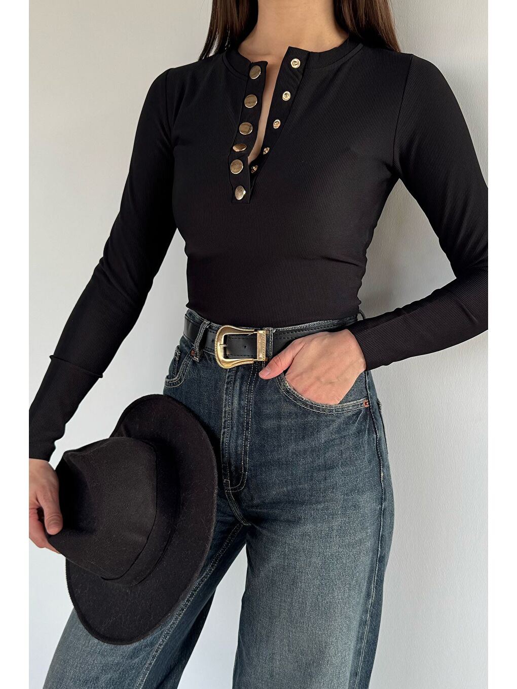 Siyah Kadın Gold Çıtçıtlı Kendinden Çizgi Desenli Bluz-2