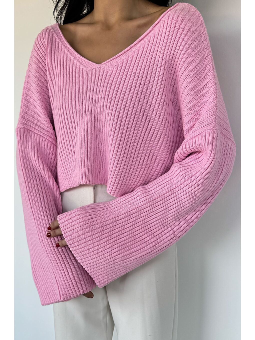 Pembe V Yaka Crop Top Salaş Triko Bluz-2