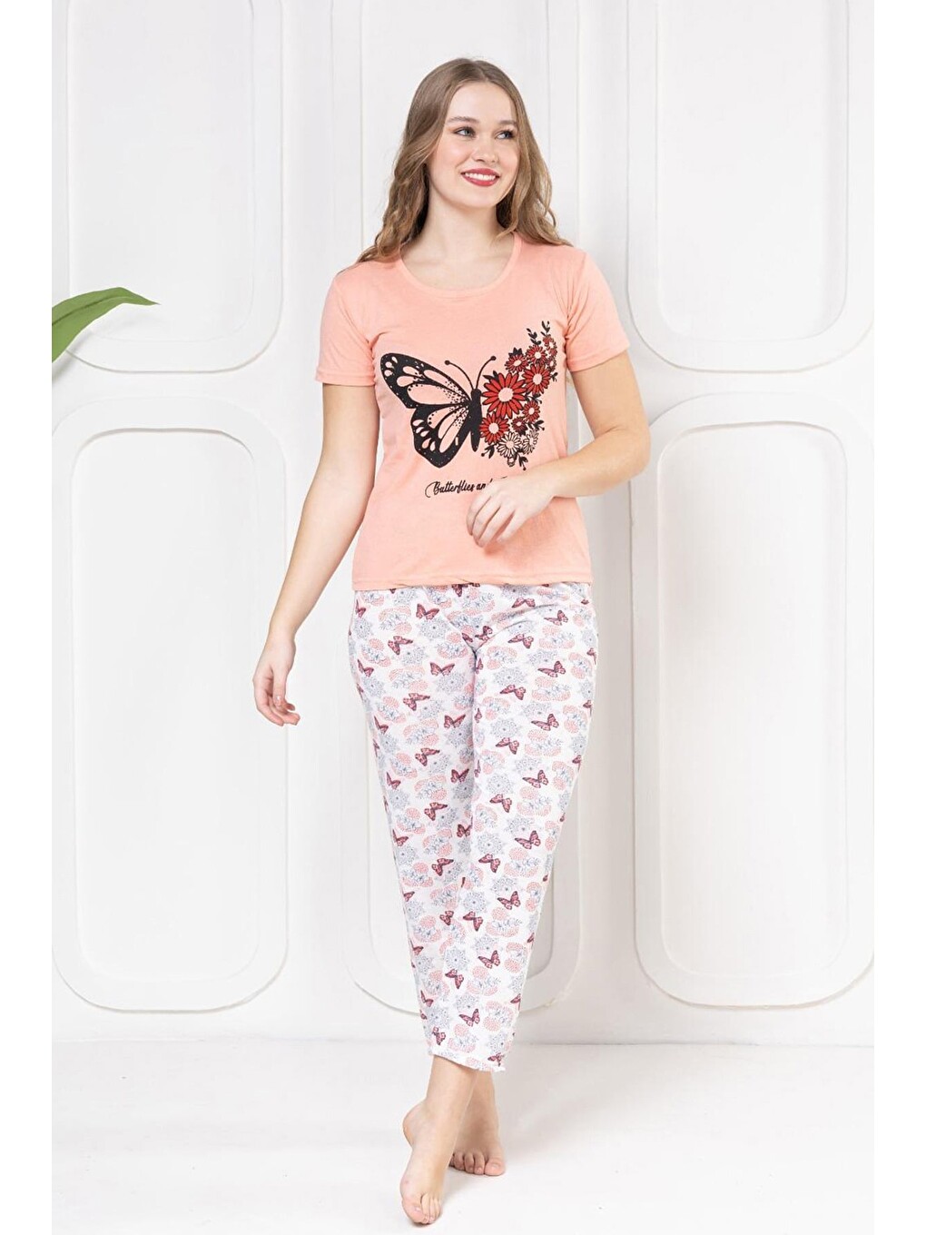 Pembe Ayıcık Baskılı Bisiklet Yaka Pijama Takımı
