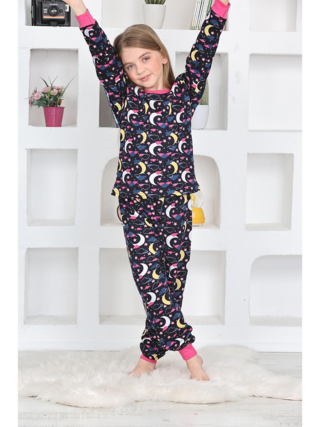 Siyah Kız Çocuk Gece Temalı Pijama Takımı 1-11 Yaş 4924-26