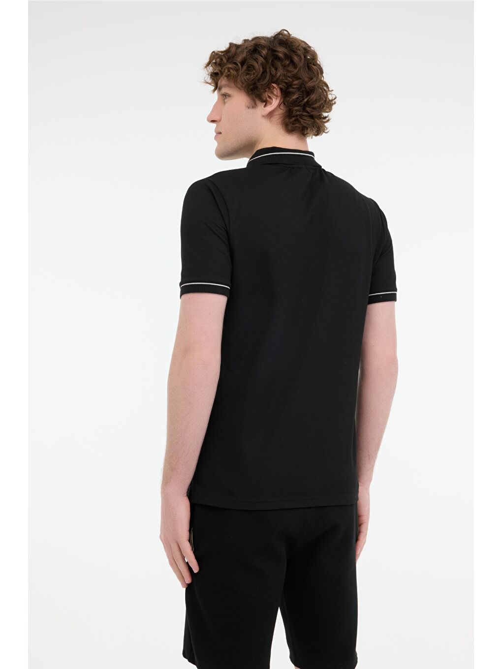 ML HOOPER 12SC11 5FX Siyah Erkek Kısa Kol Tişört-1