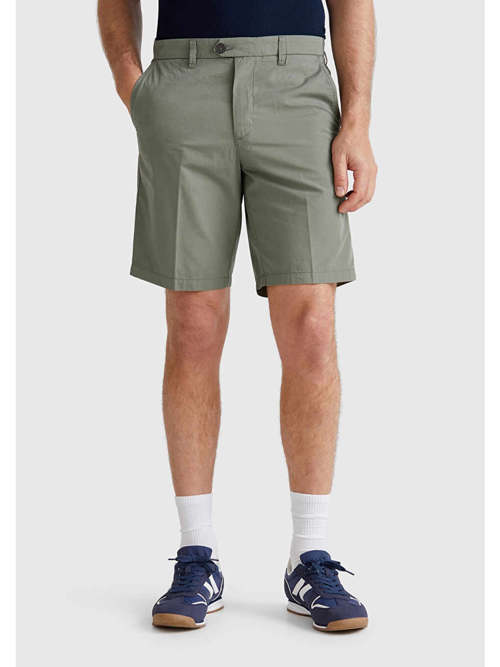 Erkek Soluk Yeşil %100 Pamuk Paraşüt Kumaş Bermuda Şort