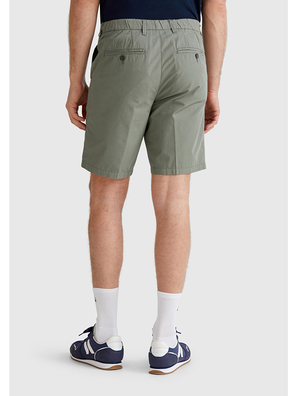 Erkek Soluk Yeşil %100 Pamuk Paraşüt Kumaş Bermuda Şort-2