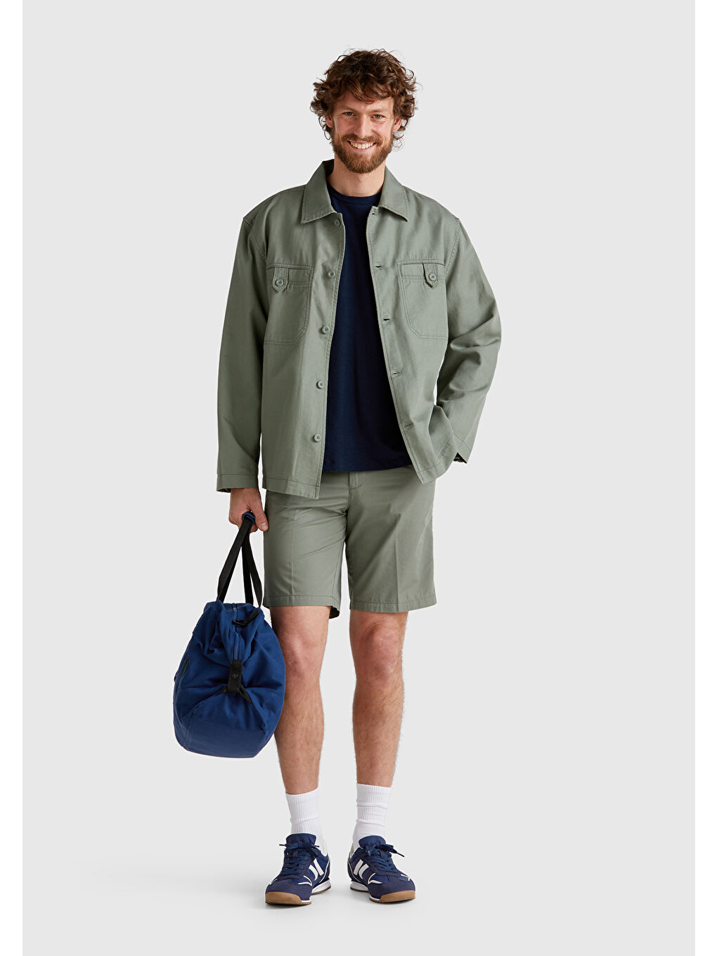 Erkek Soluk Yeşil %100 Pamuk Paraşüt Kumaş Bermuda Şort-4